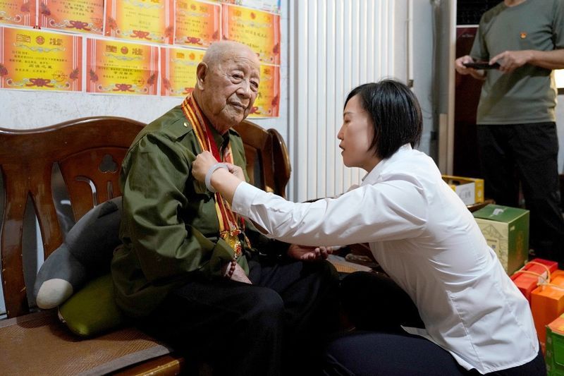 共敘魚水情深 | 衛(wèi)華集團(tuán)開(kāi)展“八一”慰問(wèn)活動(dòng)